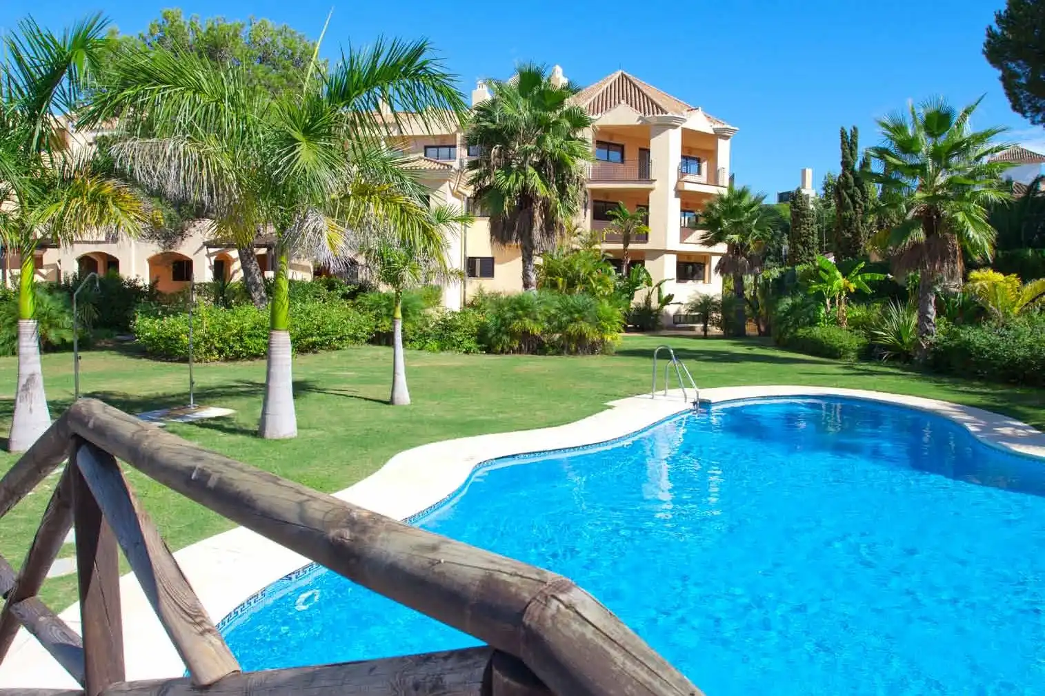 Baixos amb piscina en venda a Nueva Andalucía, imagen 23