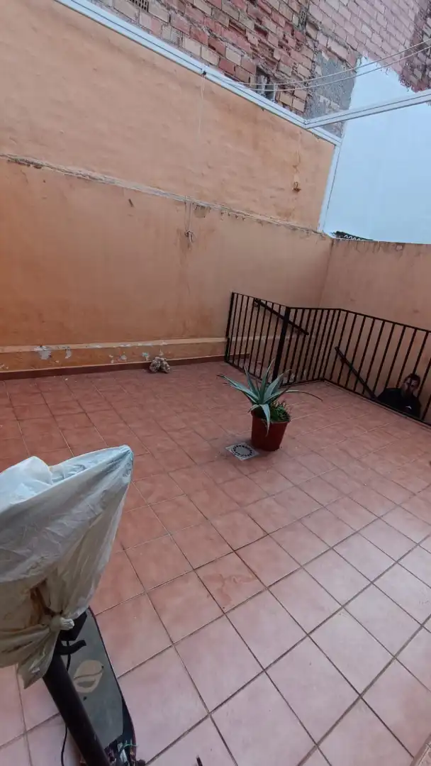 Casa adosada de alquiler en La Zubia con Amueblado, Horno y Lavadora