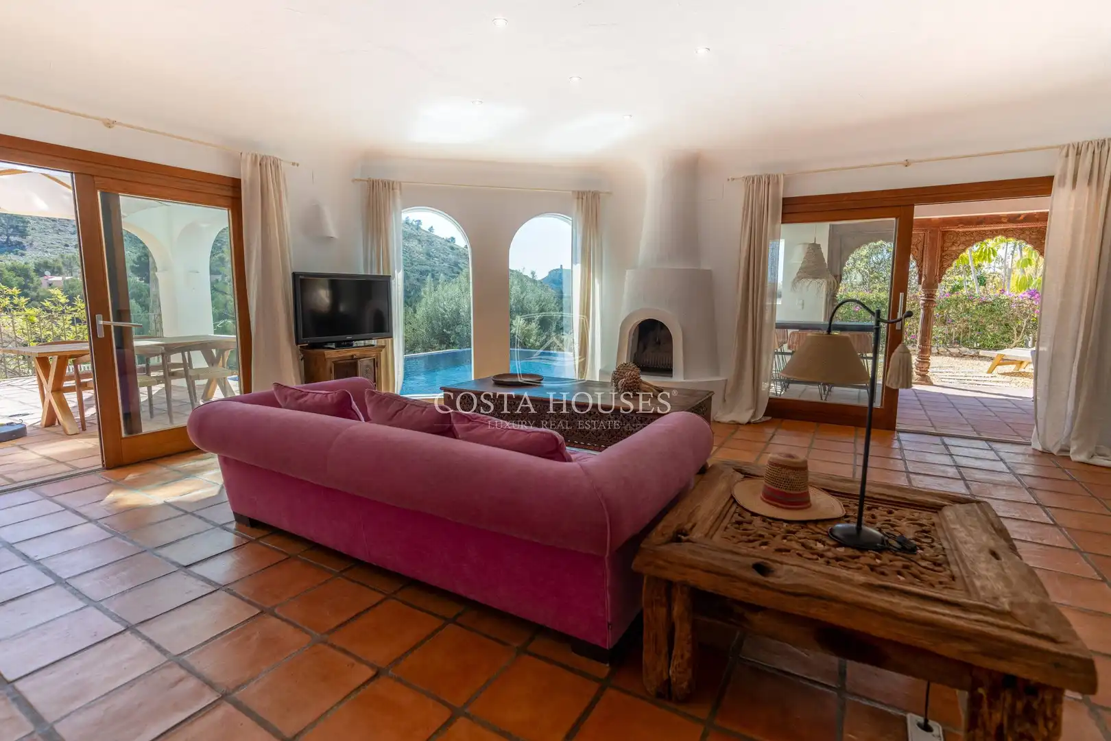 Sala d'estar de Casa o xalet en venda en Moraira amb Aire condicionat, Calefacció i Jardí privat