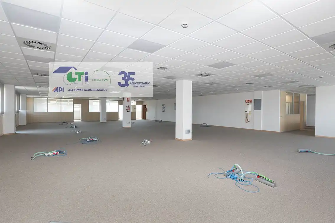 Office space to rent in C/Bari, imagen 20