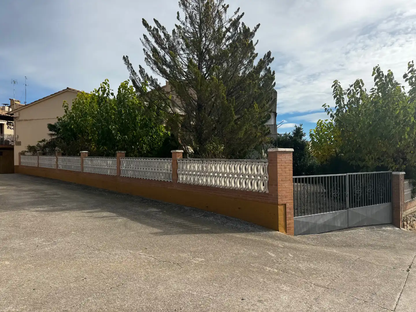Vista exterior de Casa o chalet en venta en La Cerollera con Aire acondicionado, Jardín privado y Terraza