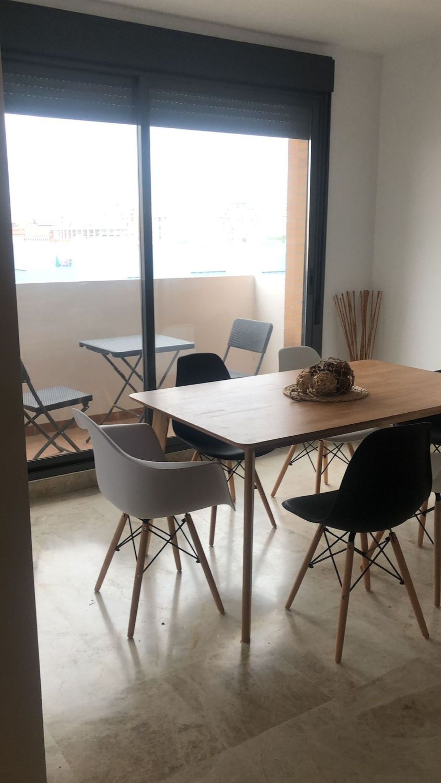 Flat for sale in Parque Ayala - Jardín de la Abadía - Huelín