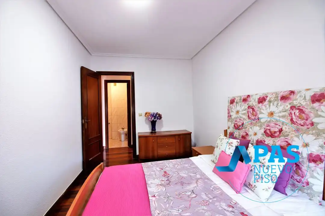 Habitación de Piso en venta en Camargo con Terraza, Trastero y Amueblado