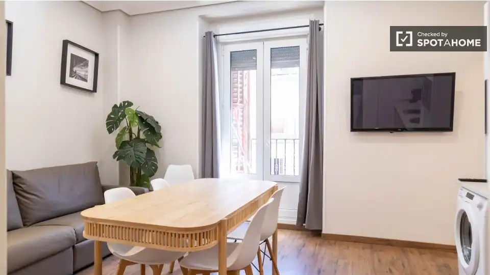 Wohnung mit Terrasse zur Miete in Centro, imagen 4