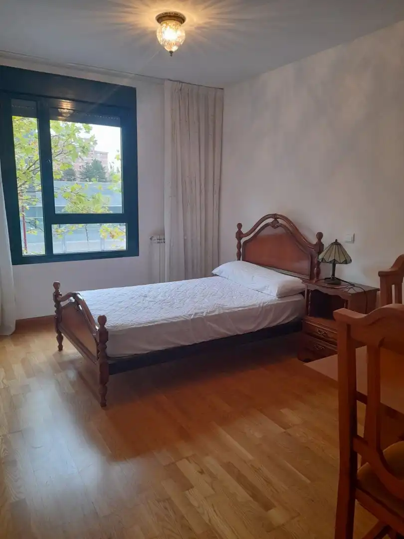 Piso de alquiler en Villa de Prado