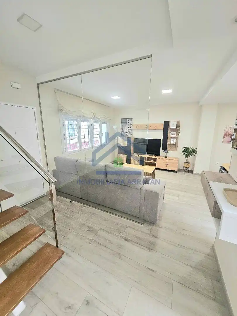 Living room of Houses for rent in La Zubia Ciudad
