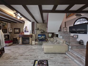 Maison avec balcon à vendre à Baeza