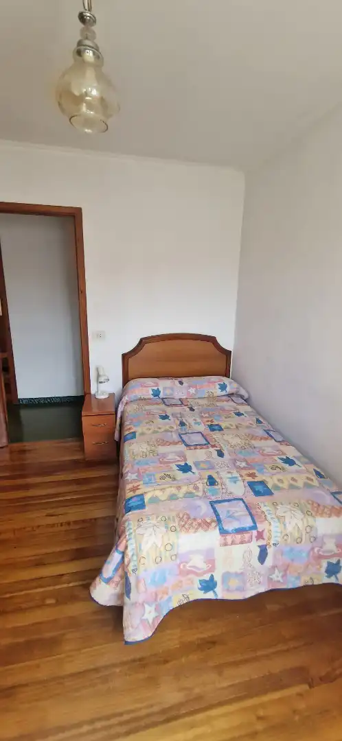 Habitación de Piso de alquiler en Tapia de Casariego con Amueblado, Horno y Lavadora