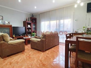 Doppelhaushälfte mit Balkon zum Verkauf in Carrer de Salvador Seguí - El Noi del Sucre