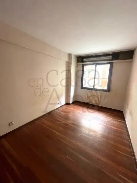 Bedroom of Flat for sale in Deusto