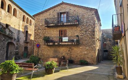 Vista exterior de Casa o xalet en venda en Peralada amb Aire condicionat, Calefacció i Terrassa