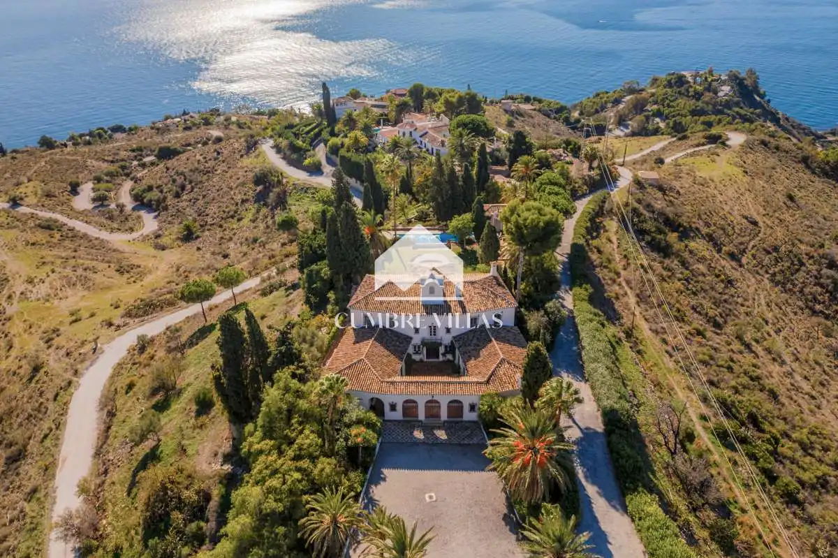 Vista exterior de Casa o chalet en venta en Salobreña con Calefacción, Jardín privado y Terraza