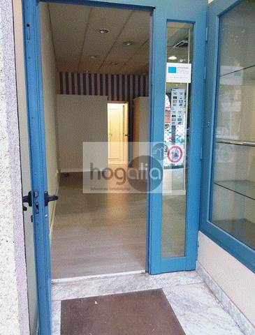 Local comercial en Alquiler en La Buhaira