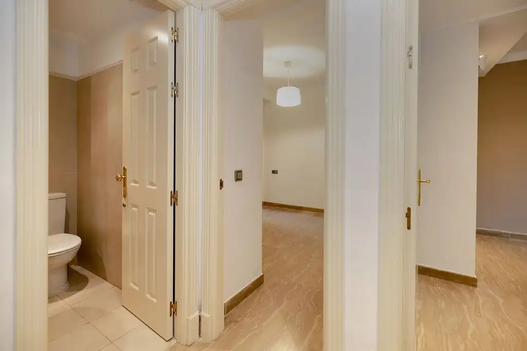 Wohnung zum Verkauf in Marbella mit Heizung, Terrasse und Gemeinschaftspool