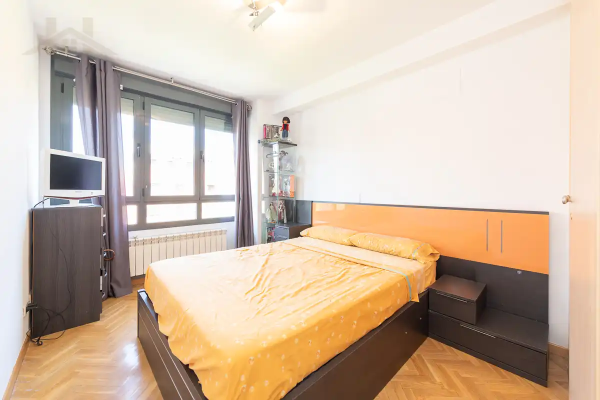 Bedroom of Flat for sale in Torrejón de Ardoz  with Air Conditioner, Heating and Storage room