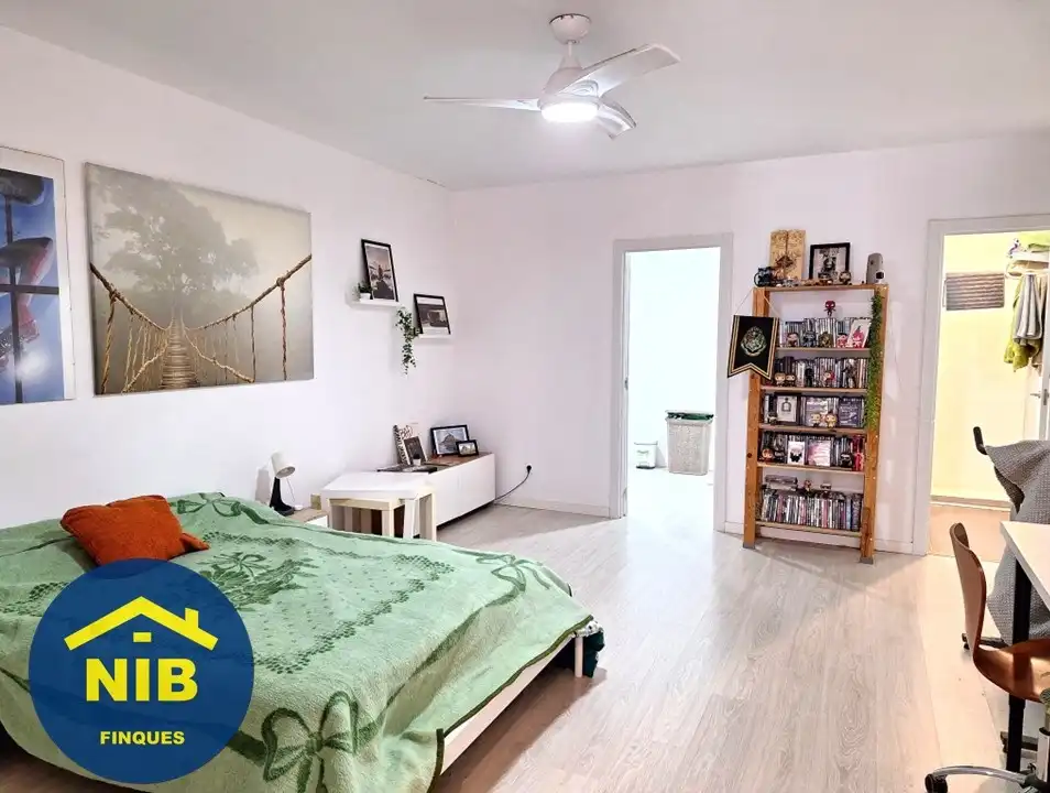 Dormitori de Estudi en venda en Barcelona amb Parquet