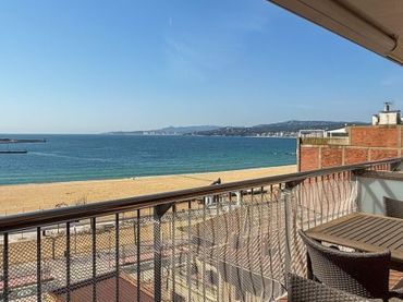 Appartement compact avec ascenseur à vendre à Passeig del Mar