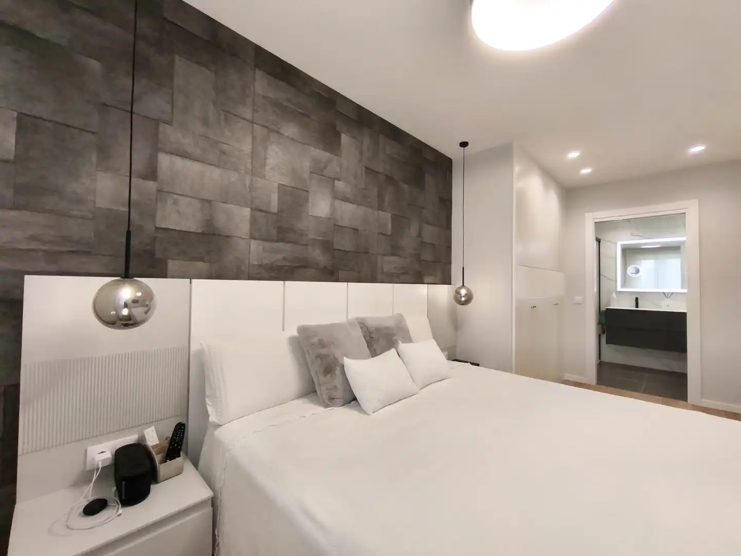 Schlafzimmer von Wohnung zum Verkauf in  Logroño mit Heizung, Privatgarten und Parkett