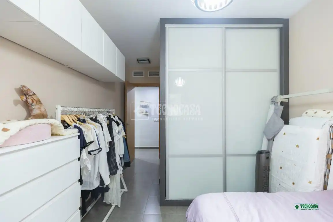 Schlafzimmer von Wohnung zum Verkauf in Almería mit Klimaanlage