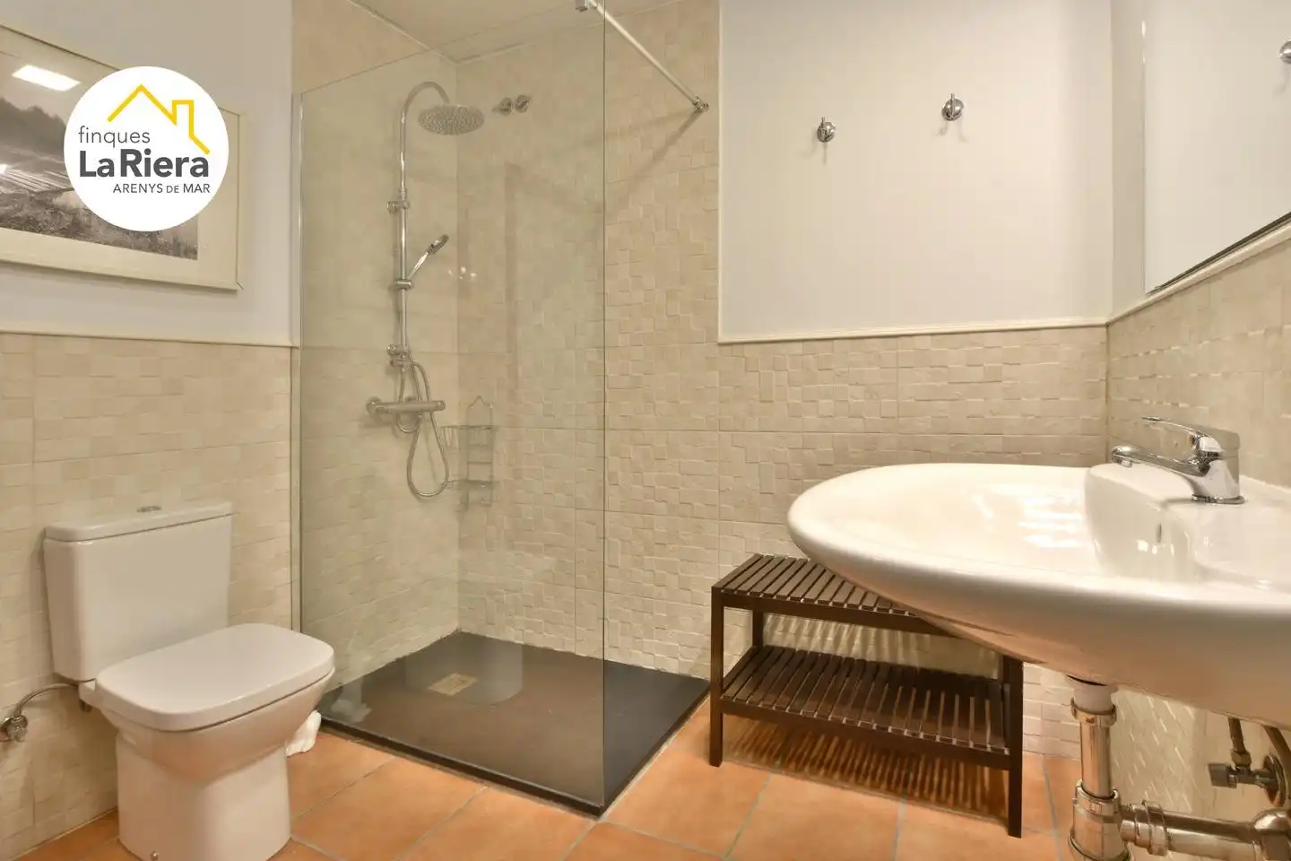Badezimmer von Haus oder Chalet zum Verkauf in Arenys de Munt mit Klimaanlage, Heizung und Privatgarten