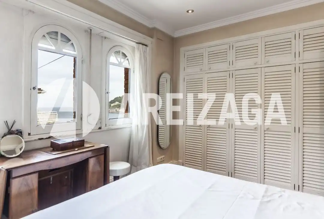 Habitación de Casa o chalet en venta en Donostia - San Sebastián  con Calefacción, Jardín privado y Terraza