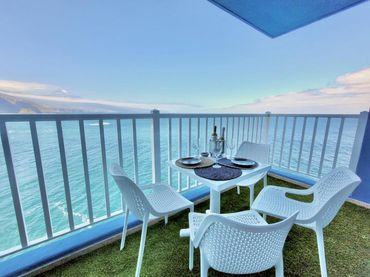Apartament amb balcó en venda a Calle Mesa del Mar 134