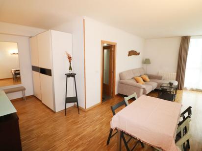 Sala d'estar de Pis en venda en Vitoria - Gasteiz amb Calefacció, Parquet i Terrassa