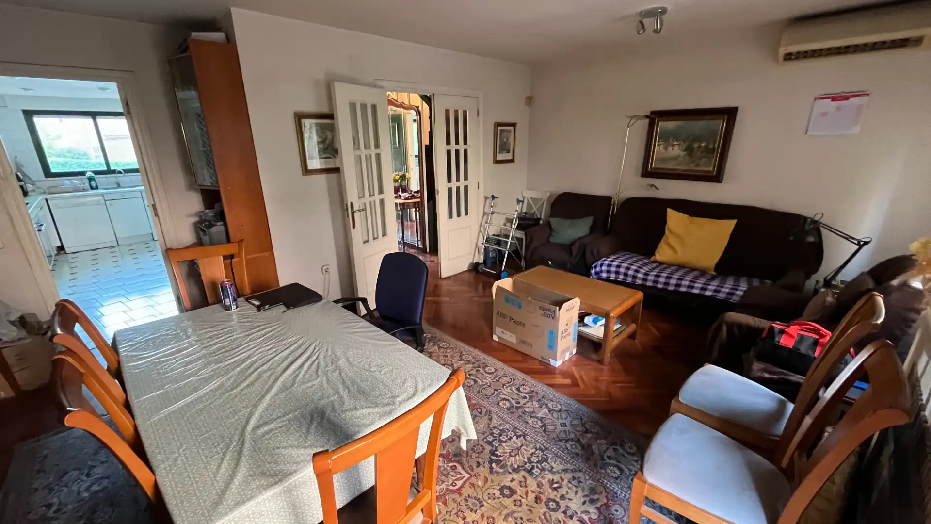 Sala d'estar de Casa adosada en venda en Villanueva del Pardillo amb Aire condicionat, Calefacció i Jardí privat