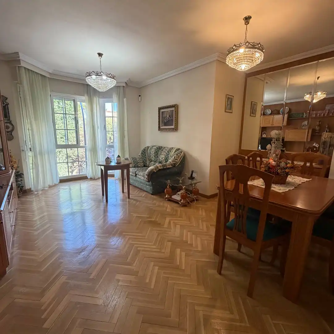 Sala de estar de Piso en venta en Madrid con Piscina comunitaria