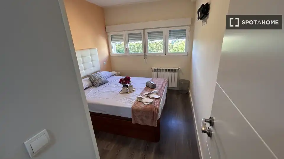 Habitación en Tres Olivos - Valverde