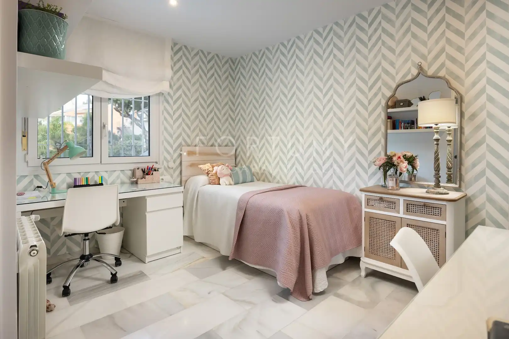Habitación de Casa o chalet en venta en Málaga con Aire acondicionado, Calefacción y Jardín privado