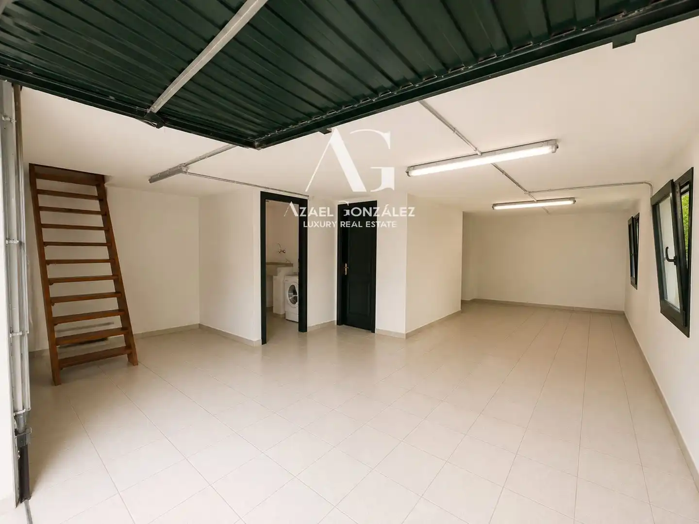 Casa o xalet en venda en Entrambasaguas amb Calefacció, Jardí privat i Traster