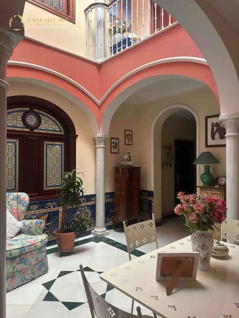 Casa o chalet en venta en Sevilla con Aire acondicionado, Terraza y Balcón