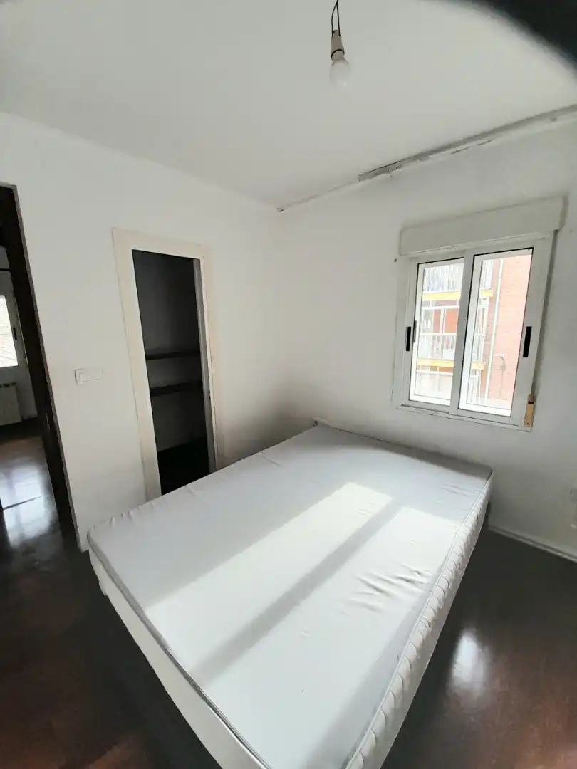 Bedroom of Flat for sale in Valladolid  with Heating, Terrace and Oven