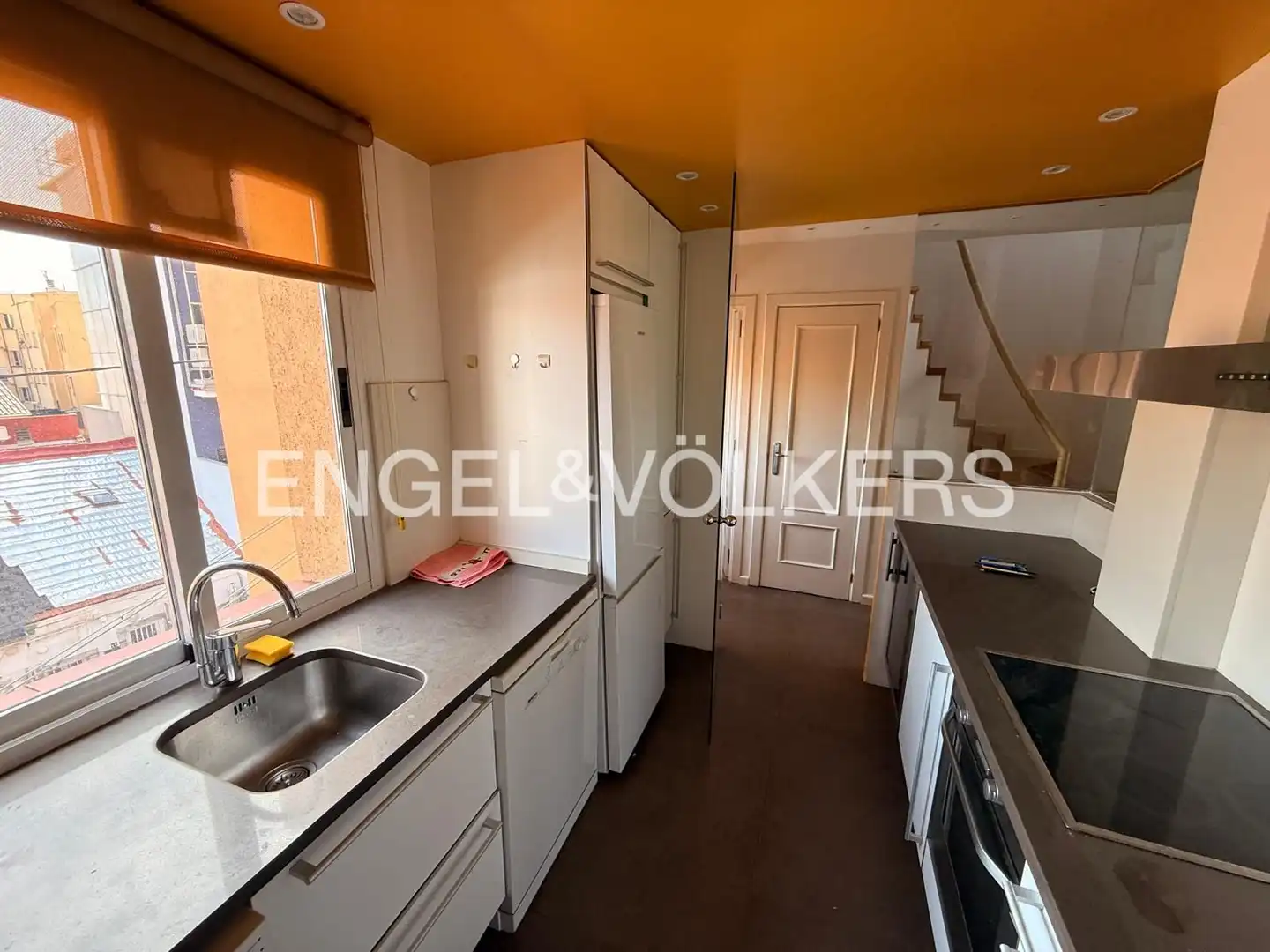 Cocina de Ático en venta en Carabanchel