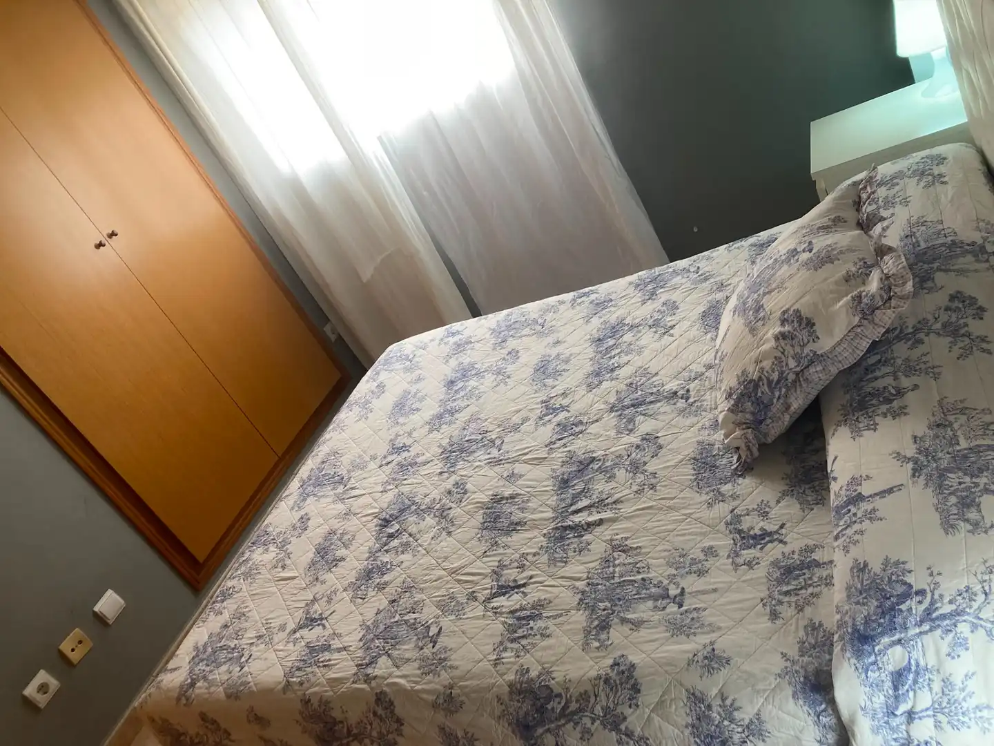 Apartamento de alquiler en Carrer Venecia, Montañar - El Arenal