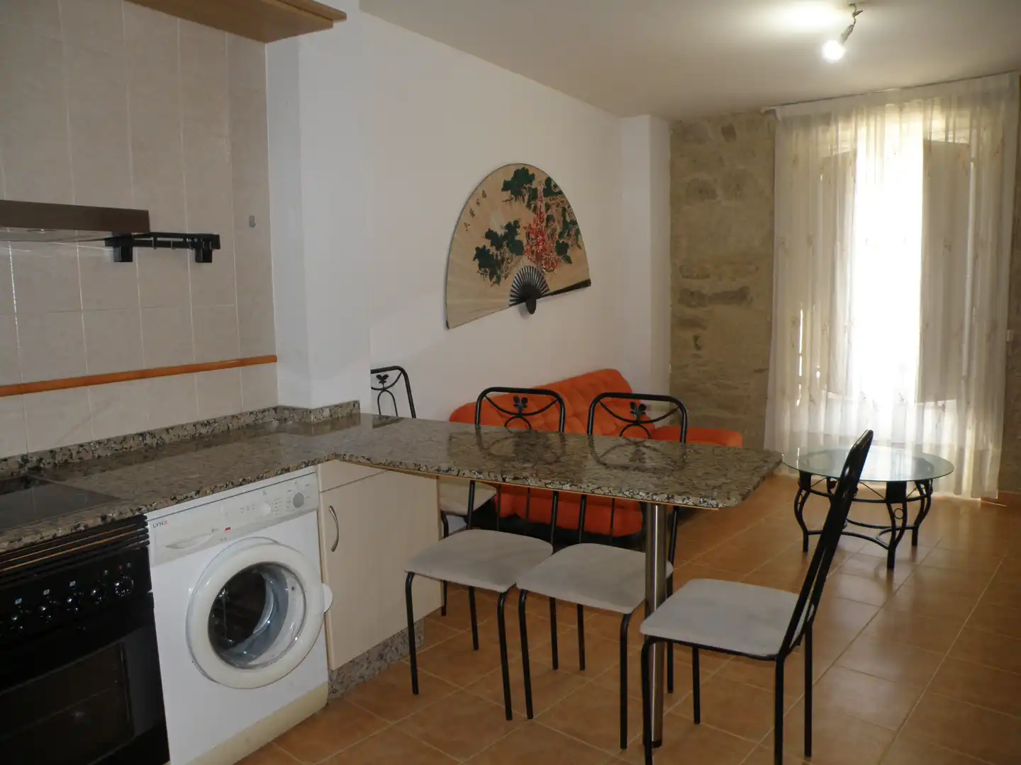 Cuina de Apartament de lloguer en Padrón amb Parquet, Moblat i Forn