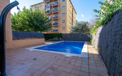 Swimming pool of Flat for sale in Salt