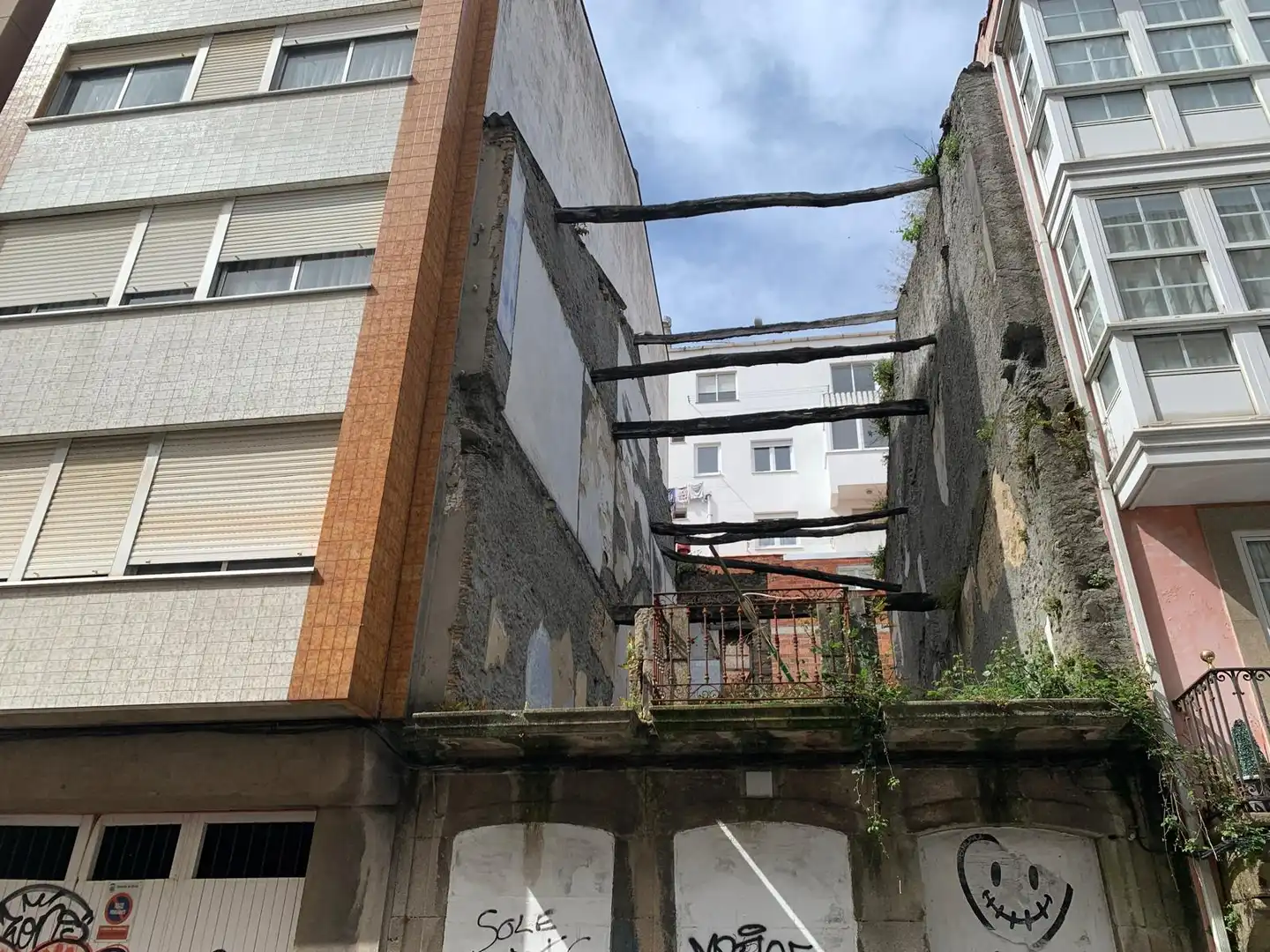 Vista exterior de Residencial en venta en Ferrol