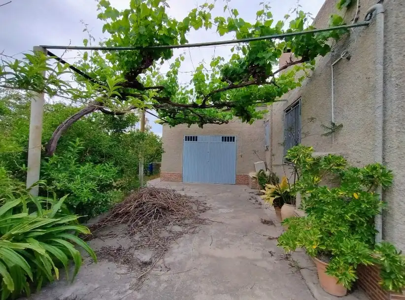 Haus oder Chalet zum Verkauf in Almazora / Almassora mit Privatgarten, Terrasse und Möbliert