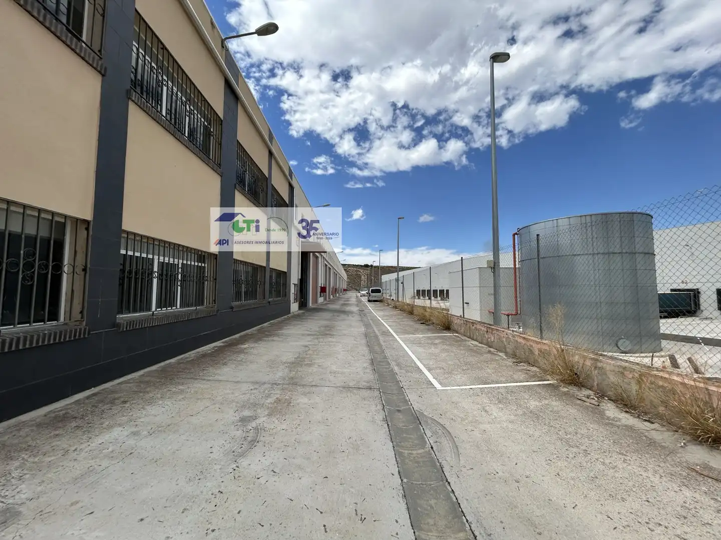 Industrial buildings for rent in CALLE ALBARDIN, Cartuja Baja