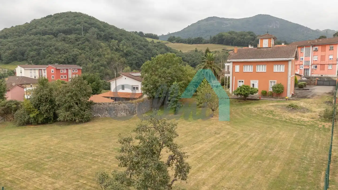 Casa o chalet en venta en Ribera de Arriba con Jardín privado, Terraza y Balcón