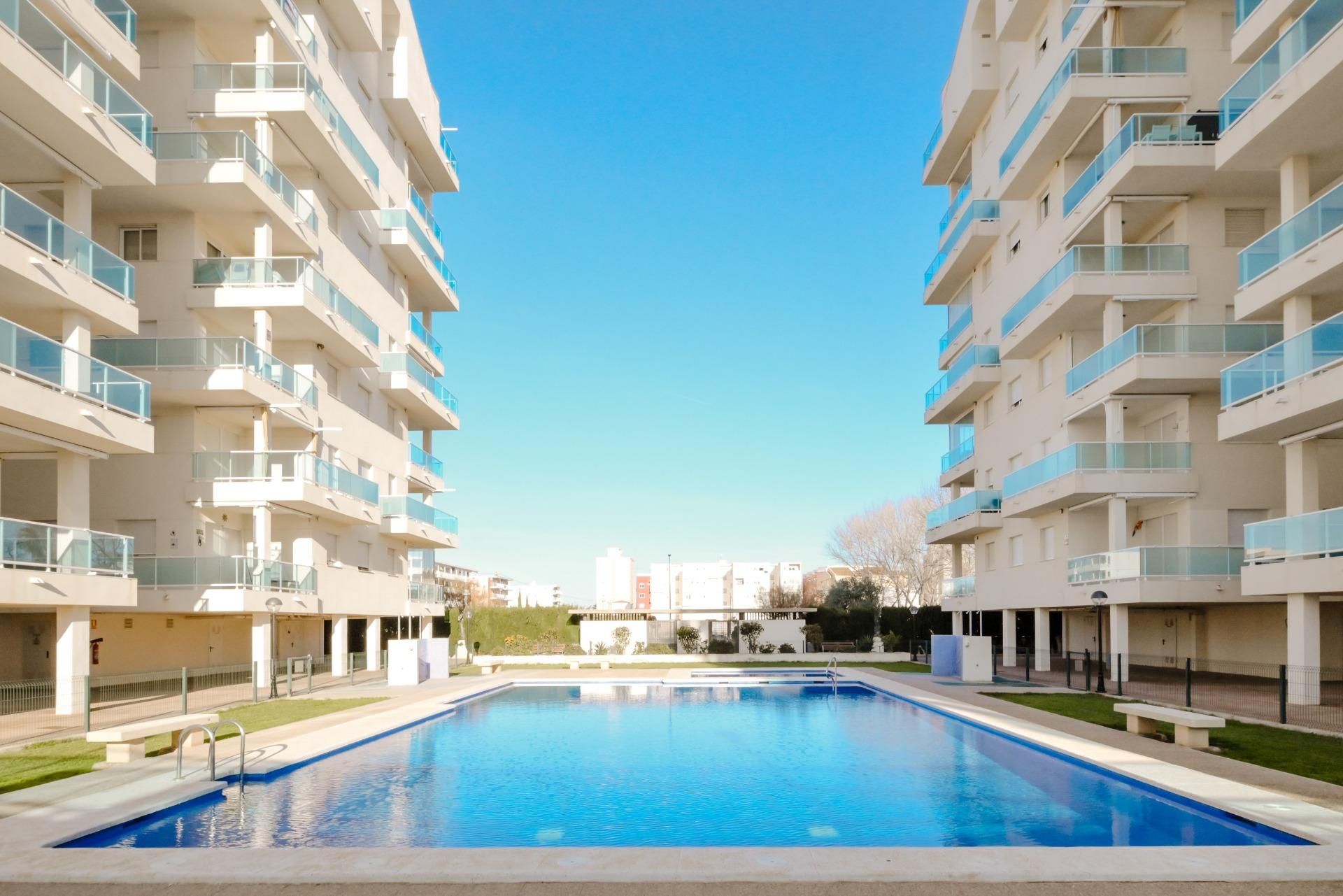 Piscina de Apartament en venda en Piles amb Aire condicionat, Jardí privat i Terrassa