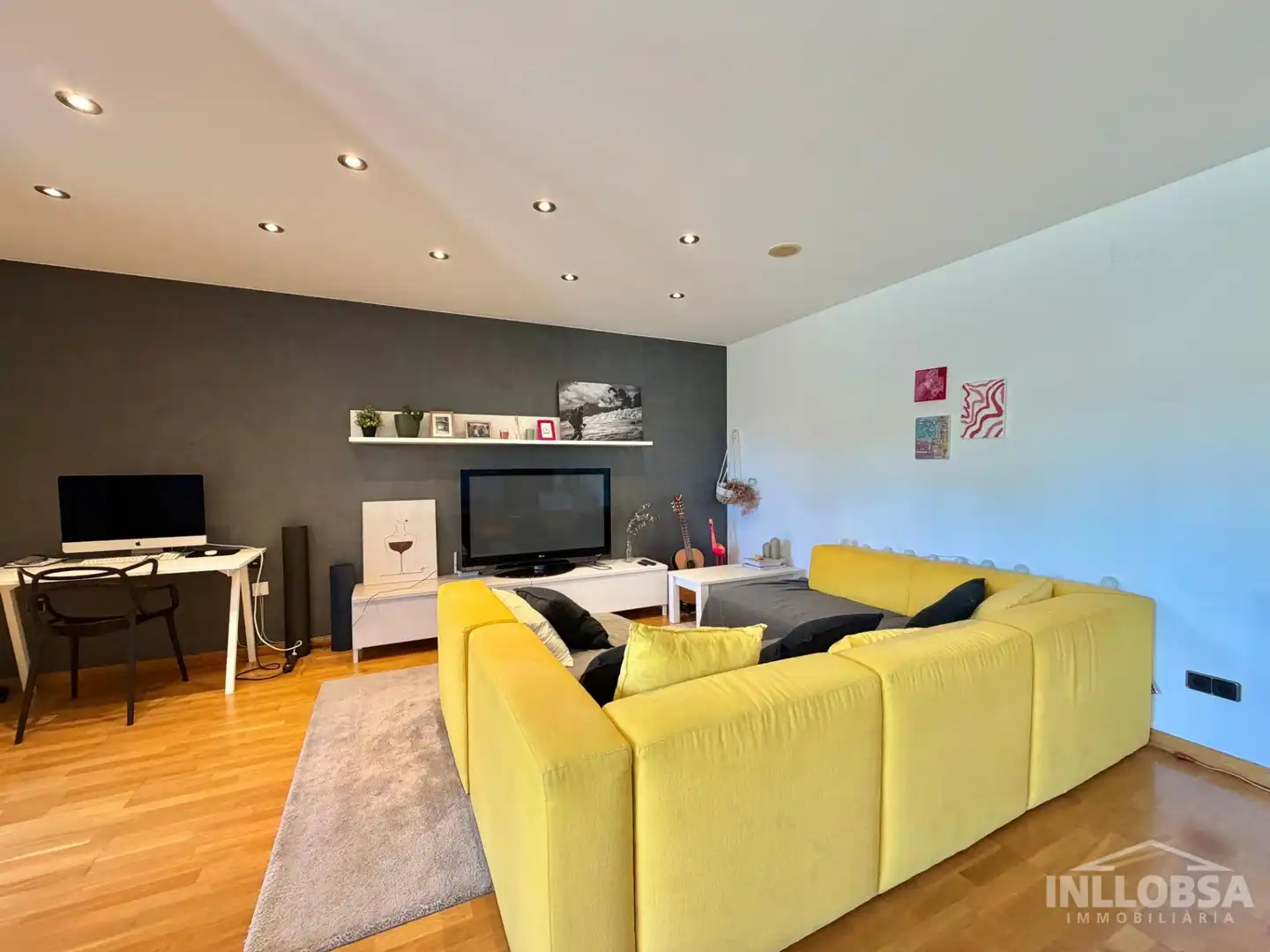 Sala de estar de Piso en venta en Manresa con Calefacción, Terraza y Trastero
