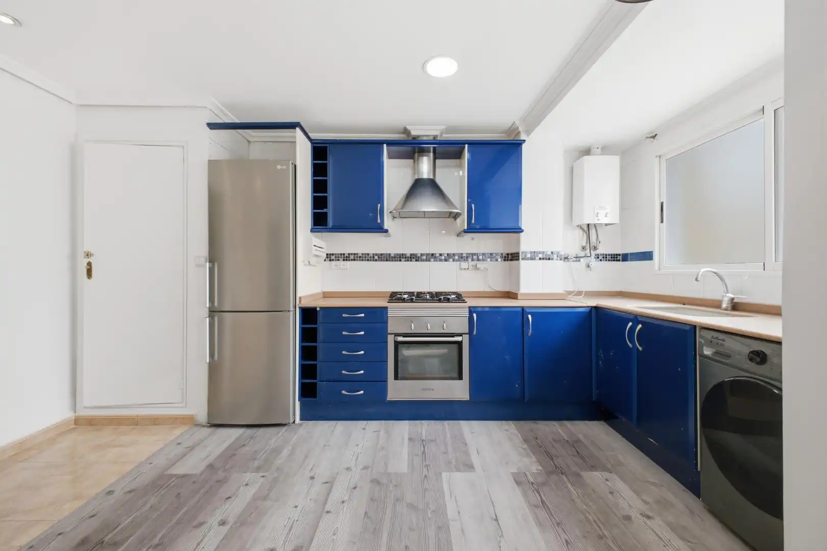 Kitchen of Flat for sale in Godella  with Air Conditioner, Terrace and Balcony