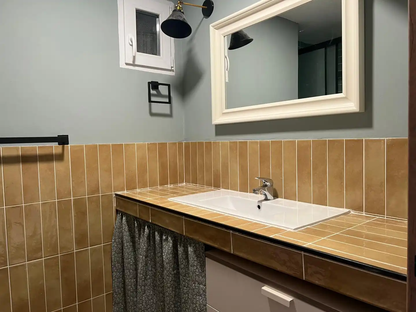 Bathroom of Duplexes for sale in Barcelona  with Air Conditioner, Heating and Parquet flooring