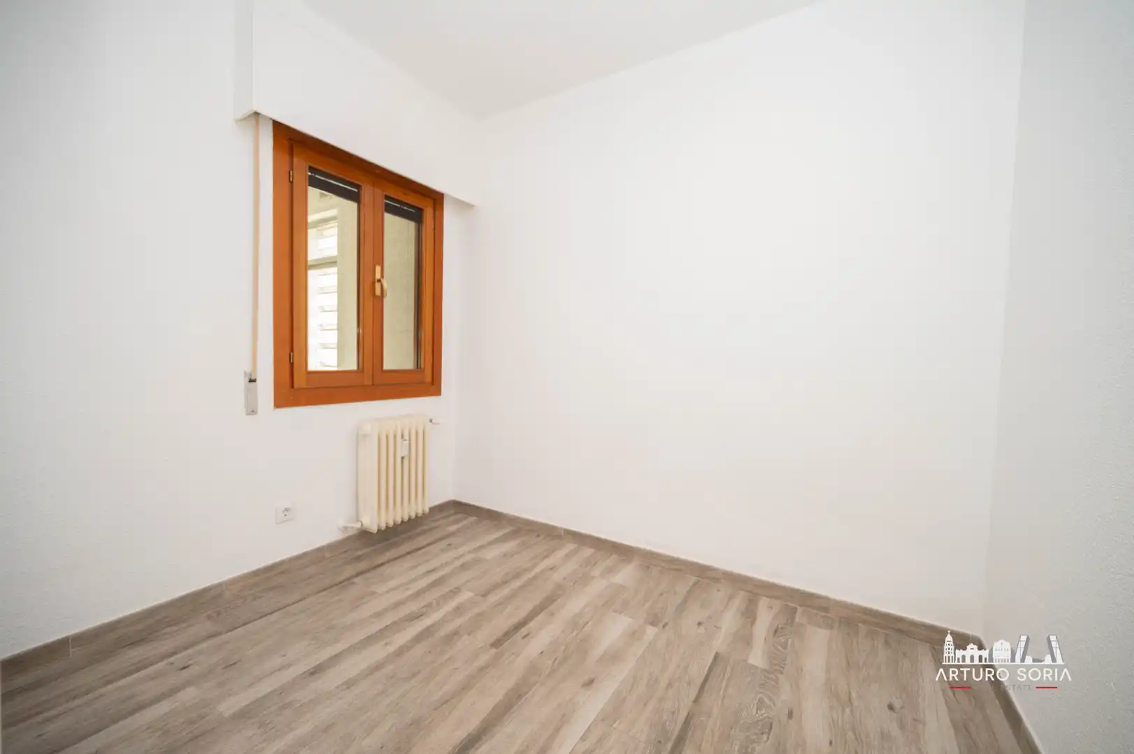 Habitación de Piso de alquiler en Madrid con Aire acondicionado y Piscina comunitaria
