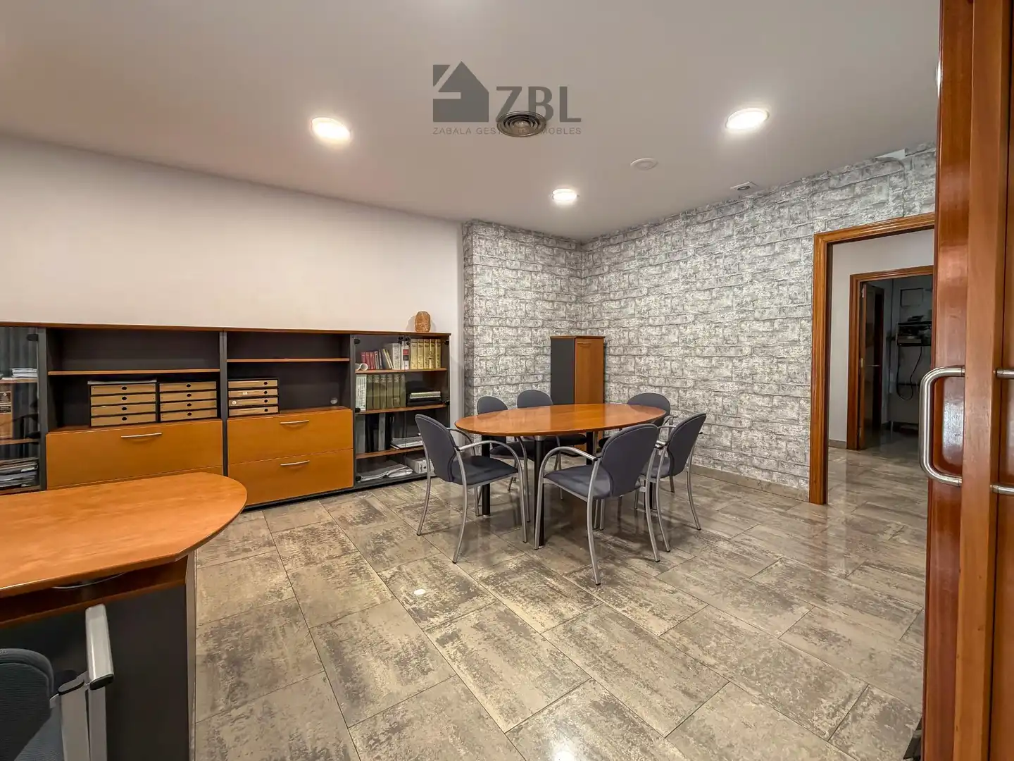 Büro zur Miete in Manresa mit Heizung und Möbliert