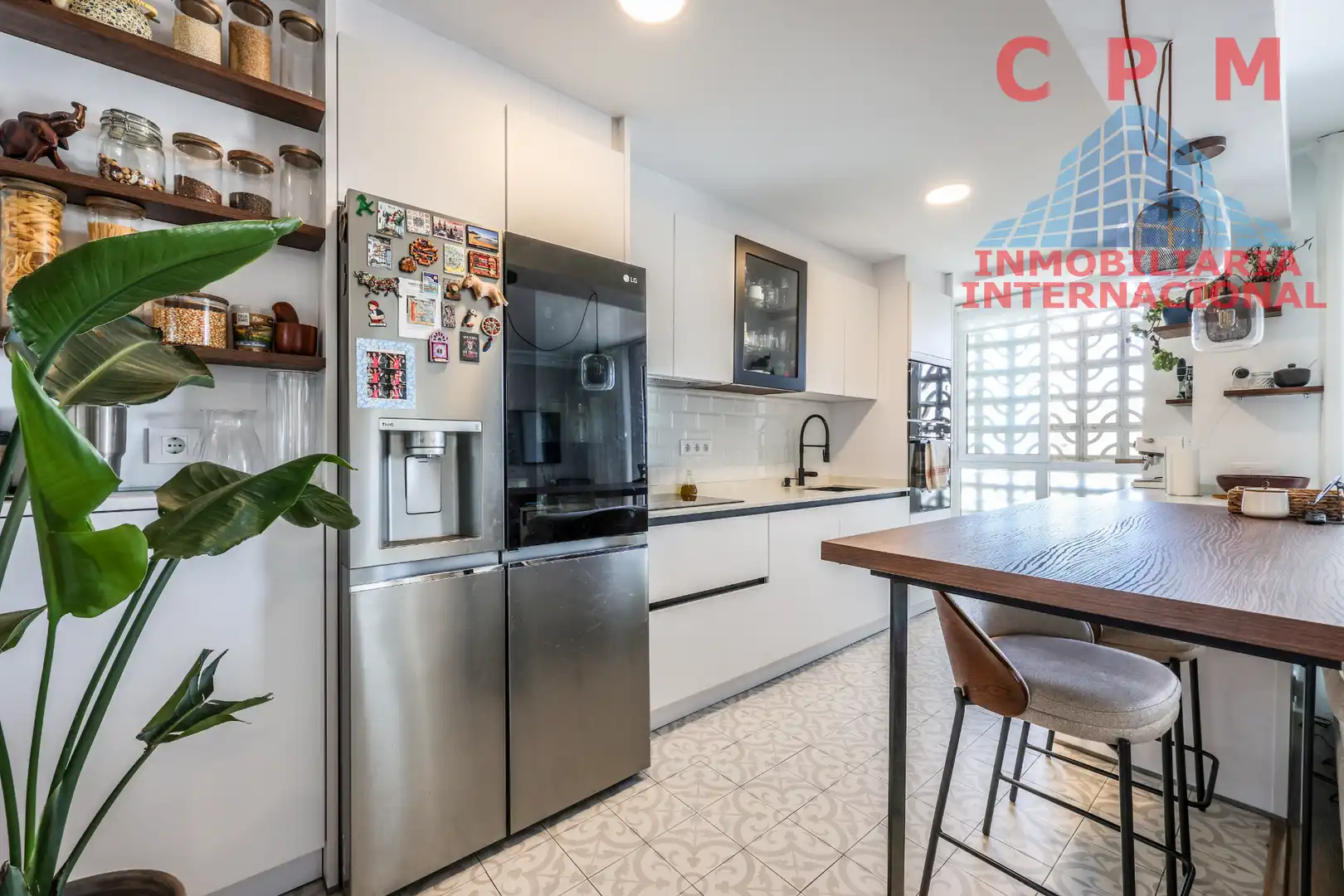 Kitchen of Flat for rent in Madrid  with Air Conditioner, Heating and Parquet flooring