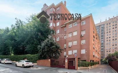 Vista exterior de Pis en venda en  Madrid Capital amb Calefacció